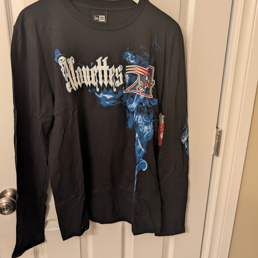 CFL Montreal Alouettes Long Sleeve T-shirt Size Small